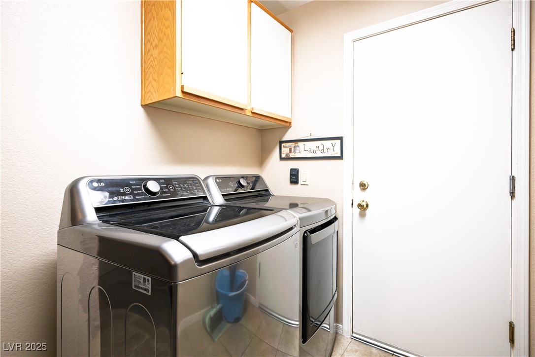 8916 Evening Star Drive Property Photo 19