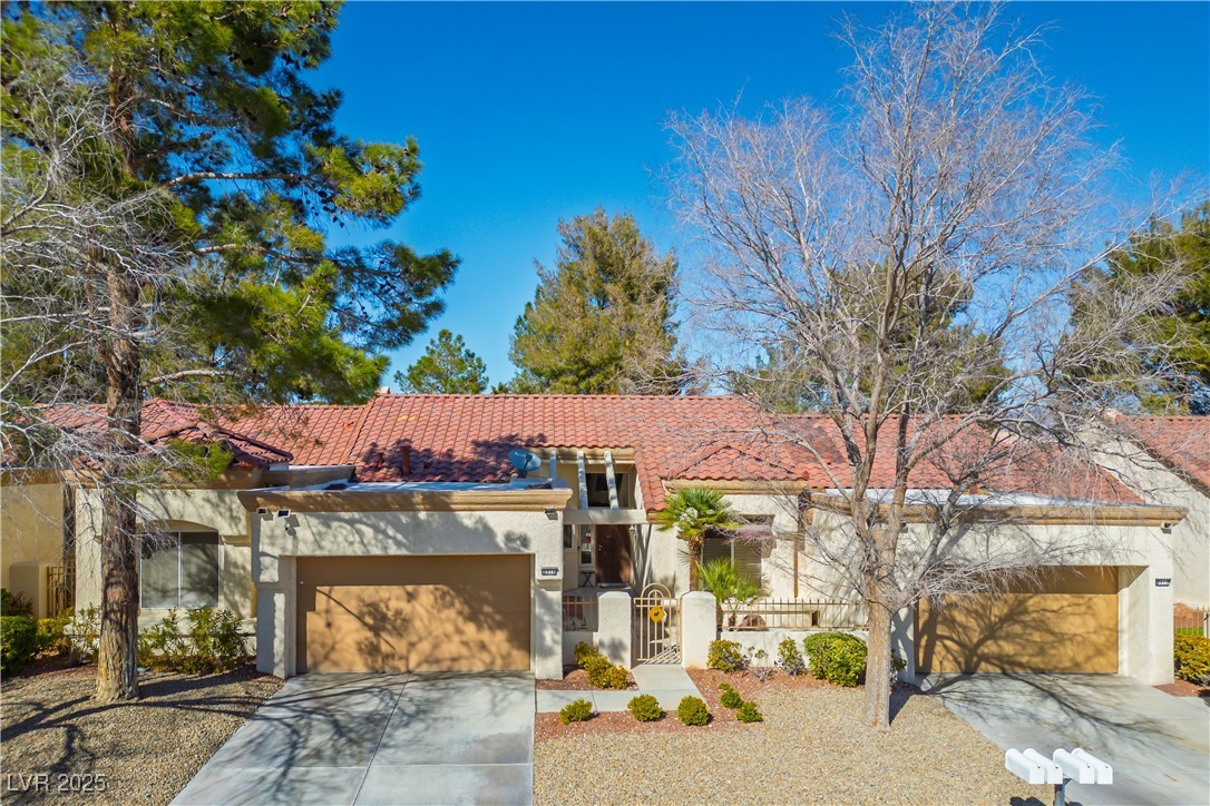 8916 Evening Star Drive Property Photo 23