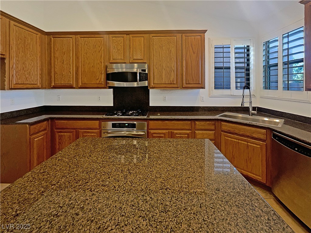 2756 Blairgowrie Drive Property Photo 12