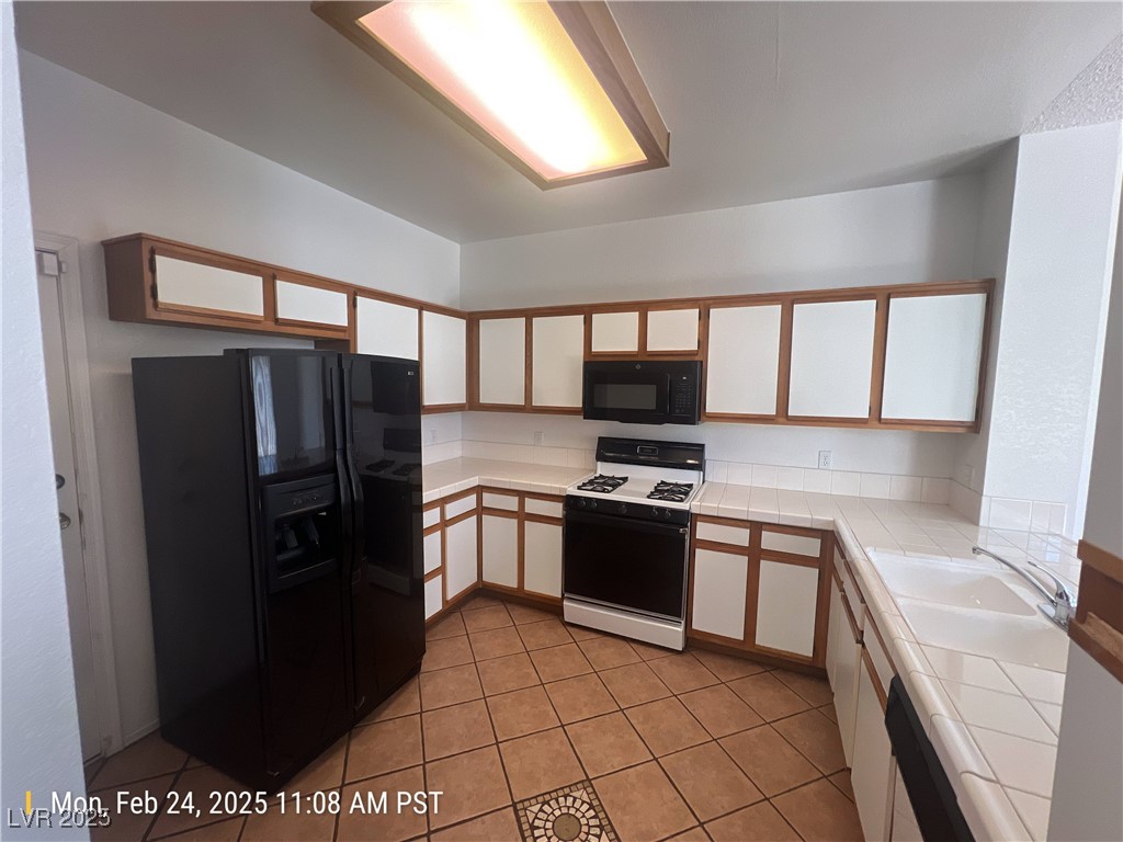 516 Brightwater Street Property Photo 5