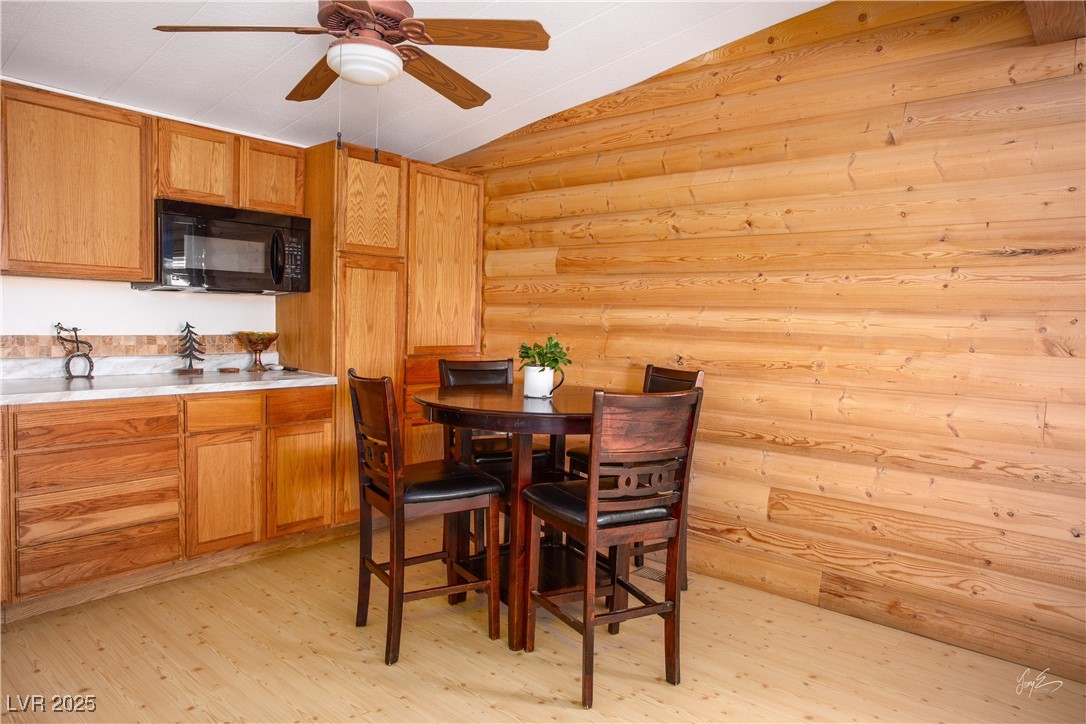 625 East Hobson Street Property Photo 12