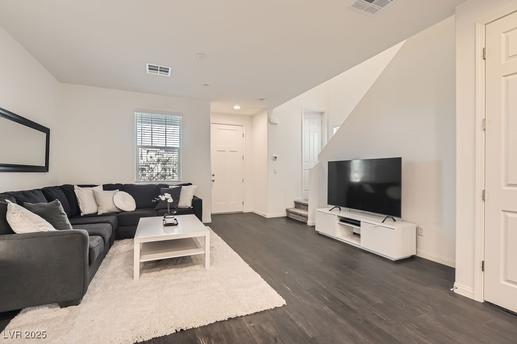690 Last Dance Place Property Photo 5