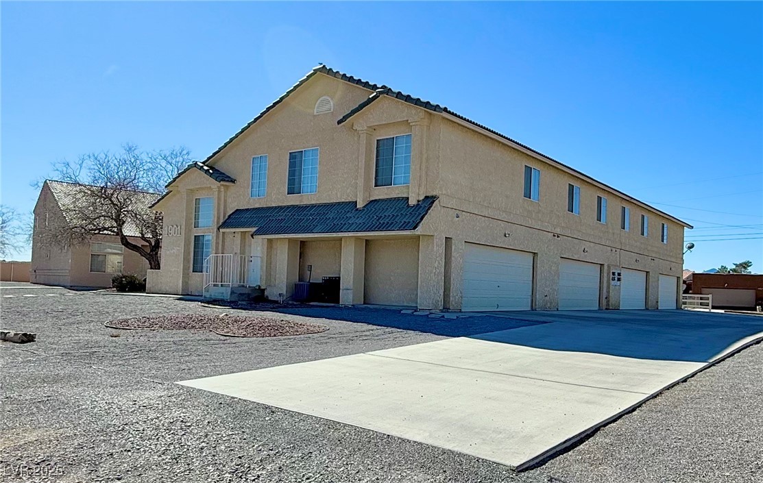 1901 East Calvada Boulevard Property Photo 1