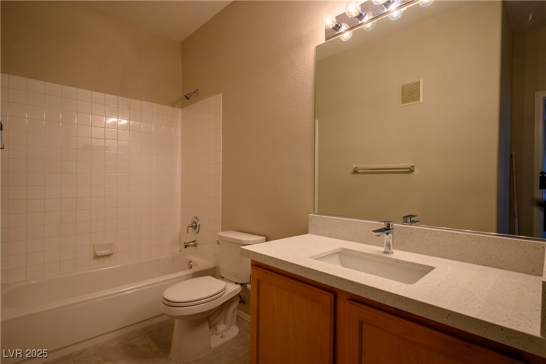 8501 West University Avenue 2020 Property Photo 15