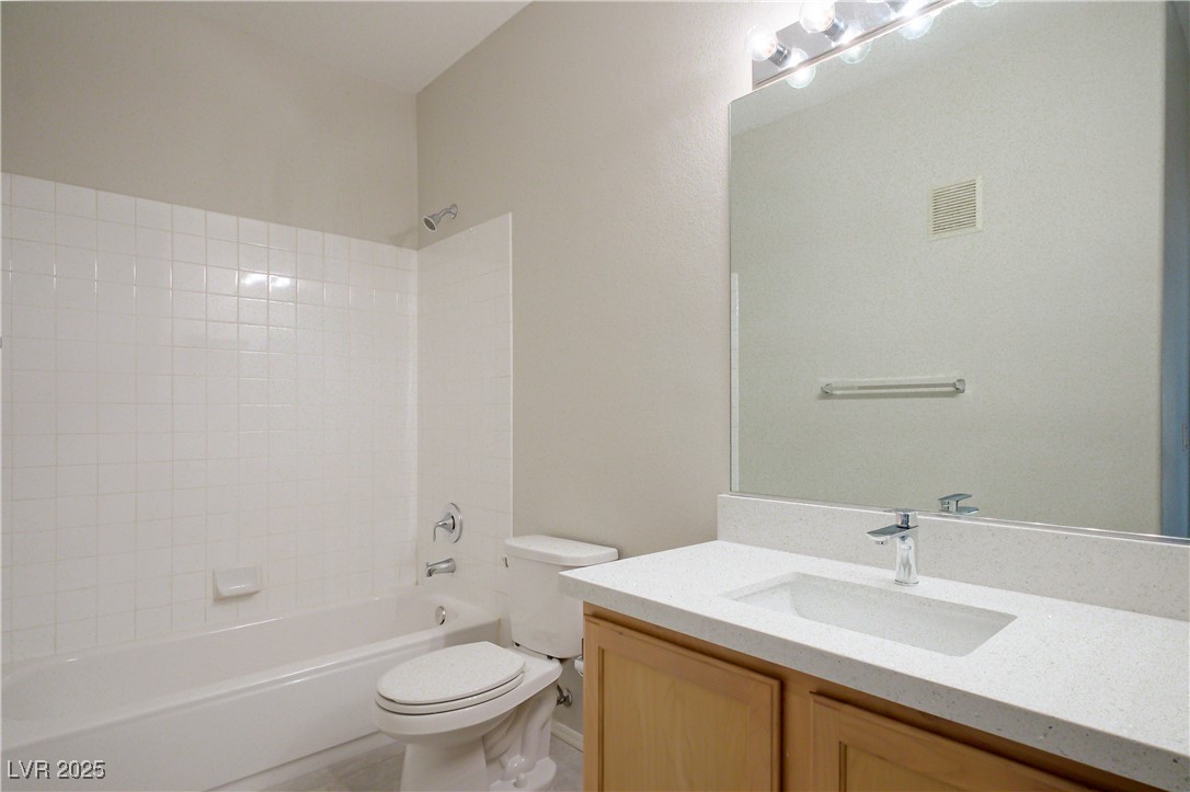8501 West University Avenue 2020 Property Photo 16