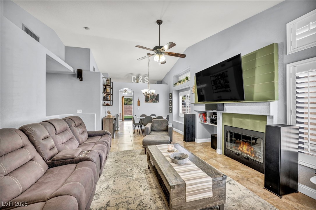 1842 Trigger Way Property Photo 4