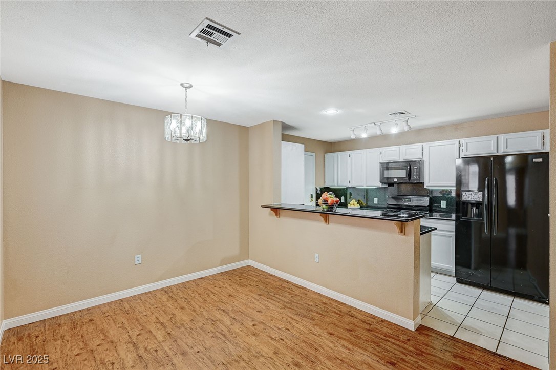 8452 Boseck Drive 110 Property Photo 4