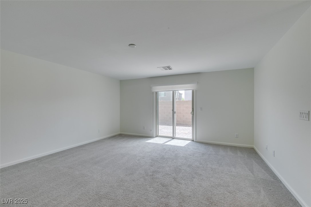8039 Haywood Estate Avenue Property Photo 9
