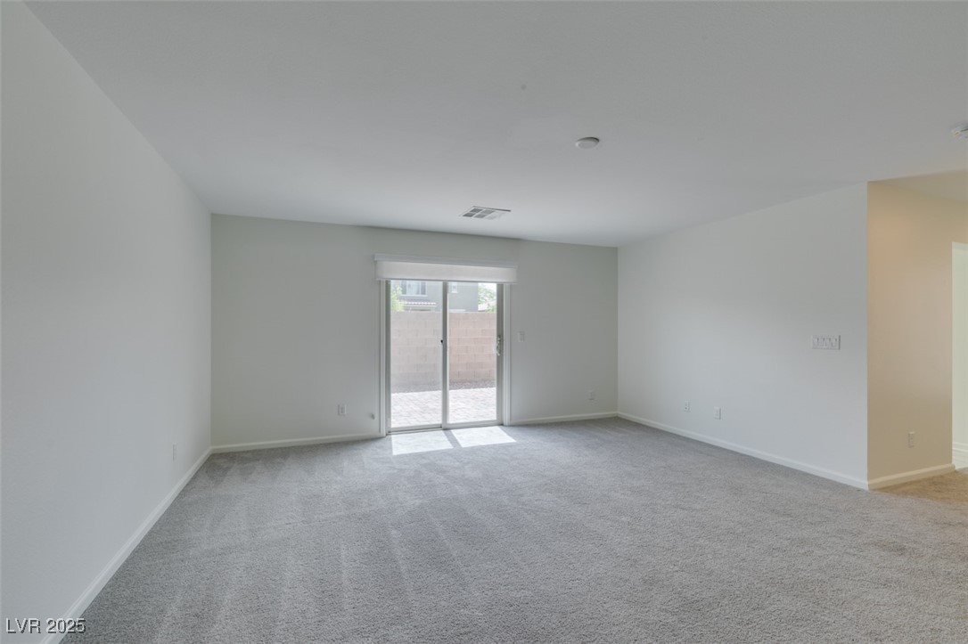 8039 Haywood Estate Avenue Property Photo 10