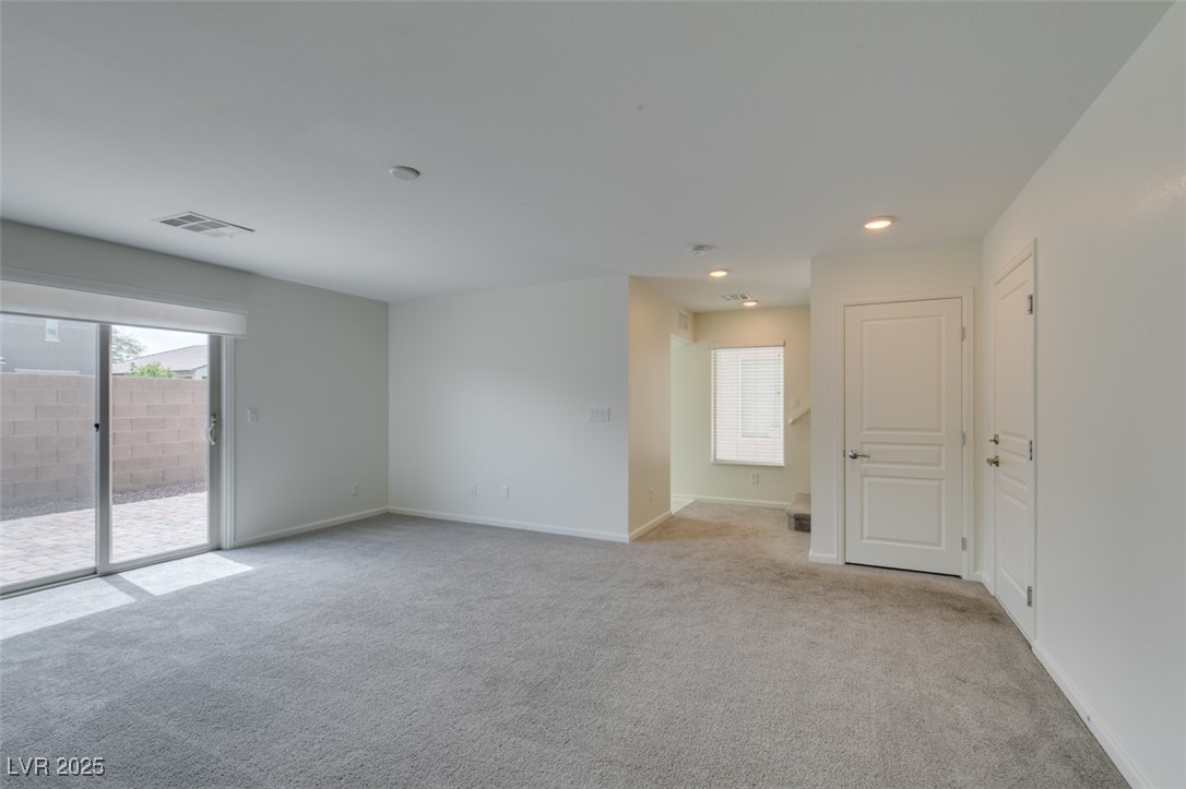 8039 Haywood Estate Avenue Property Photo 11