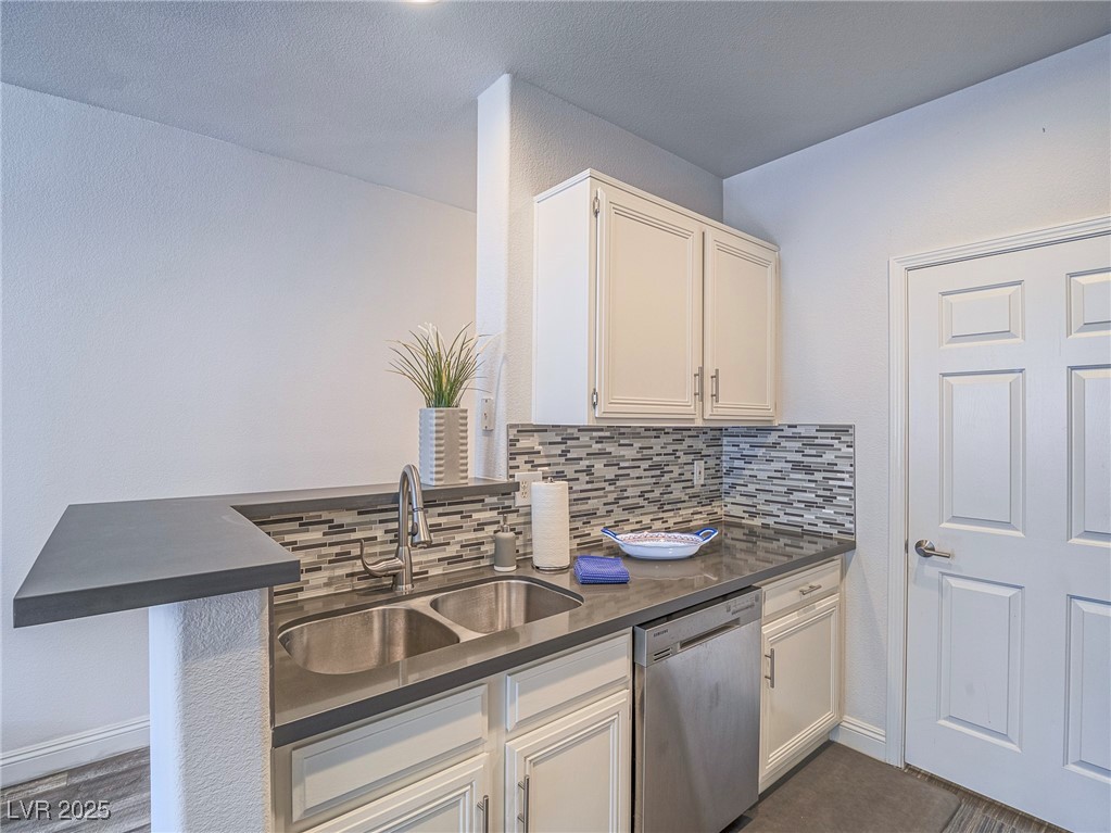 7111 South Durango Drive 305 Property Photo 11