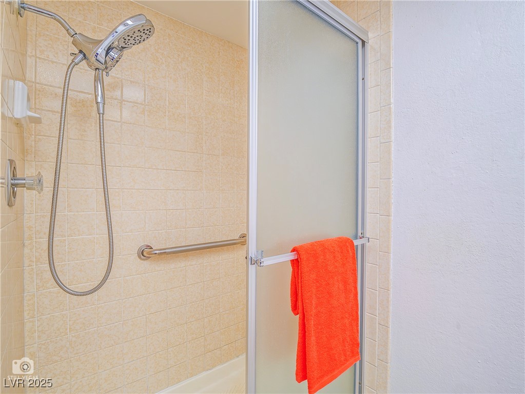 3251 Southridge Avenue Property Photo 10