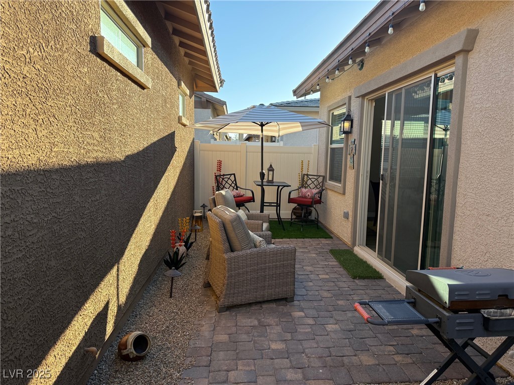 742 Agave Falls Street Property Photo 15