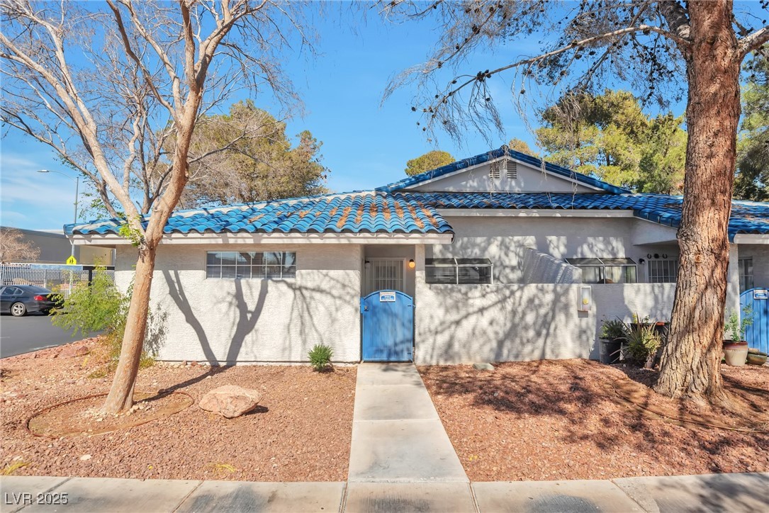 2110 Bavington Drive C Property Photo 1