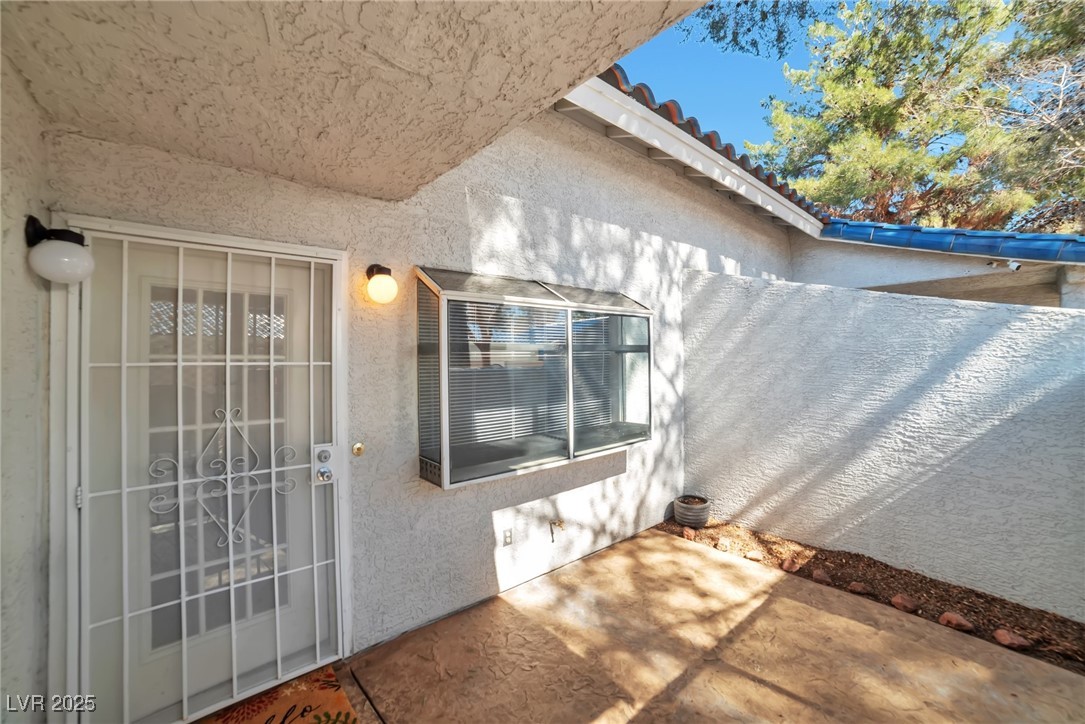 2110 Bavington Drive C Property Photo 2