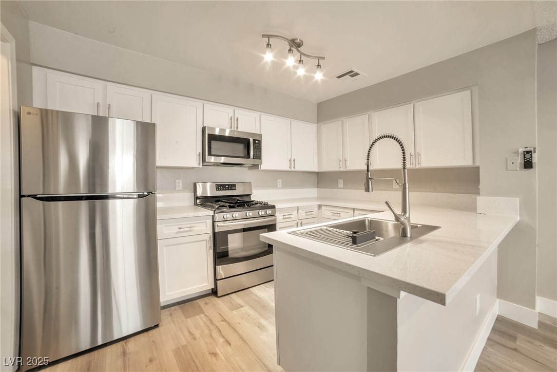 2110 Bavington Drive C Property Photo 10