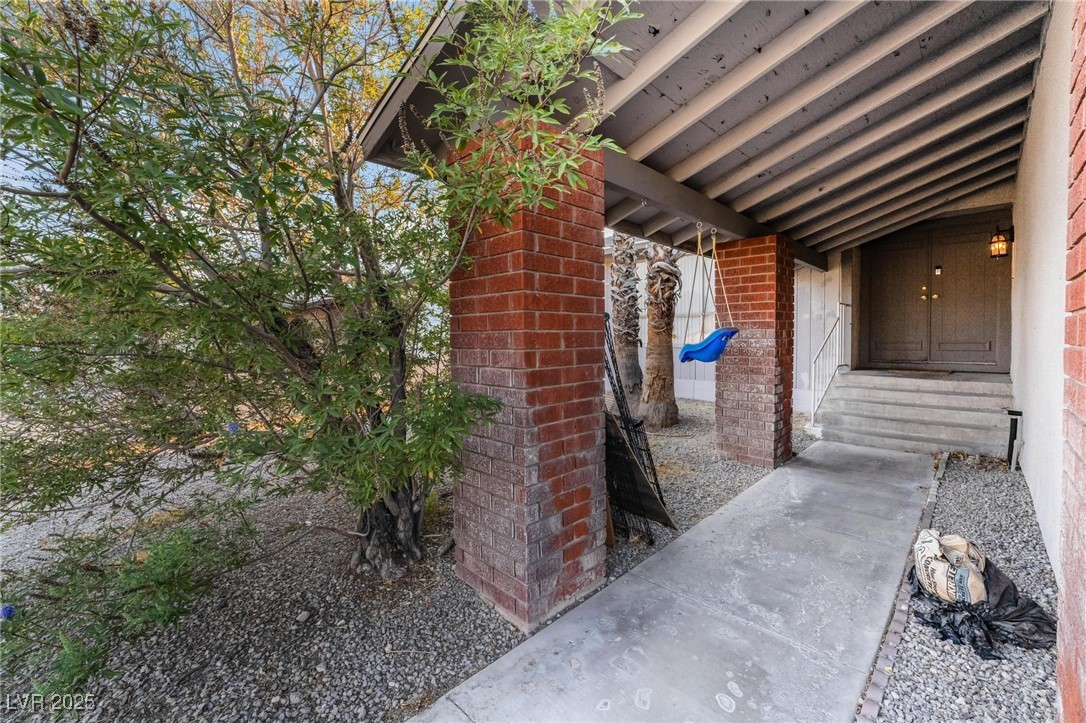 608 Cragin Park Drive Property Photo 7