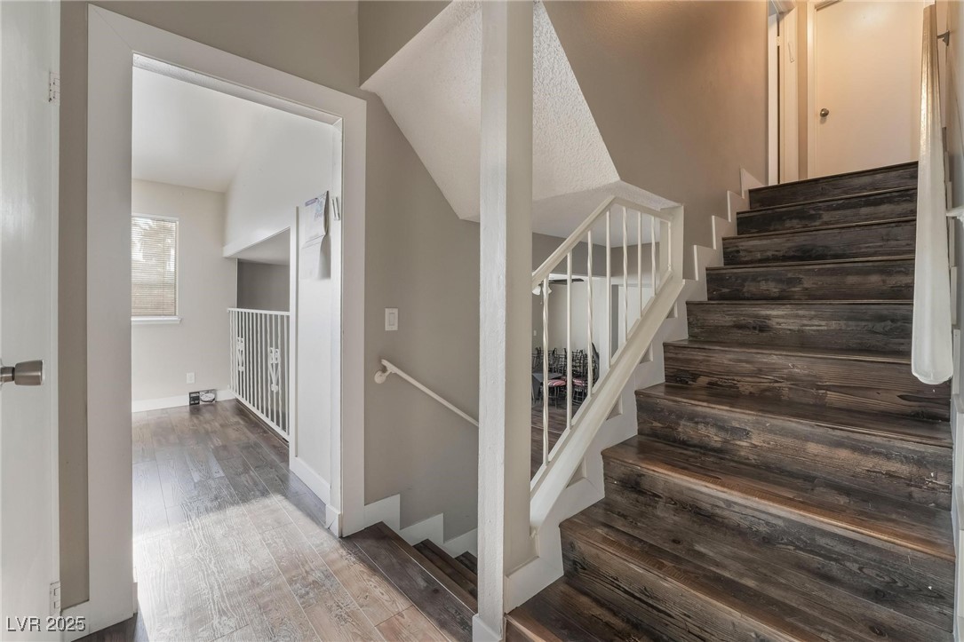608 Cragin Park Drive Property Photo 8
