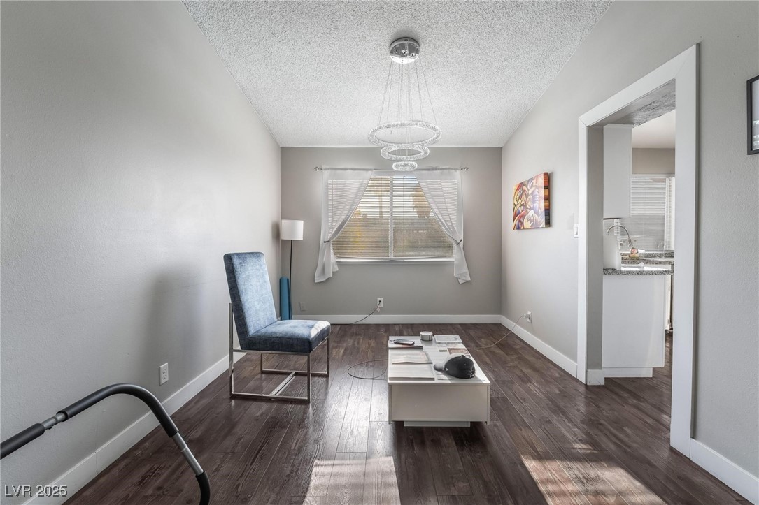 608 Cragin Park Drive Property Photo 11