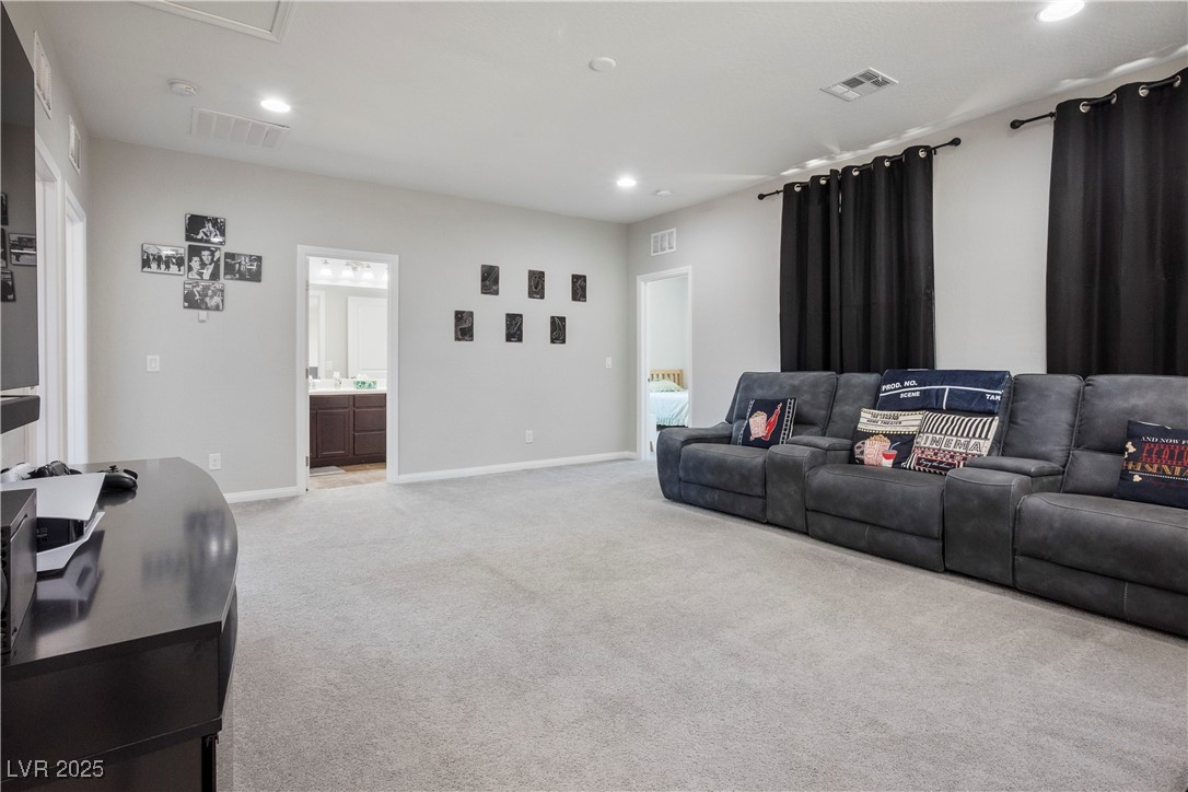 9643 Ponderosa Skye Court Property Photo 17