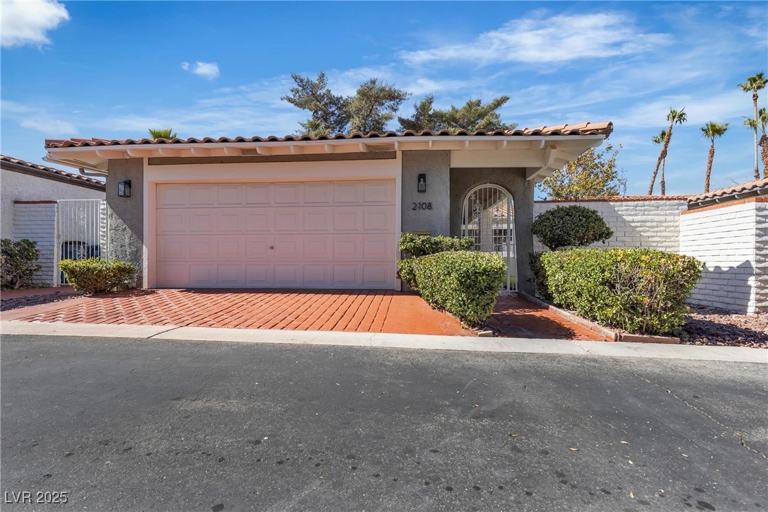 2108 Plaza Del Dios Property Photo