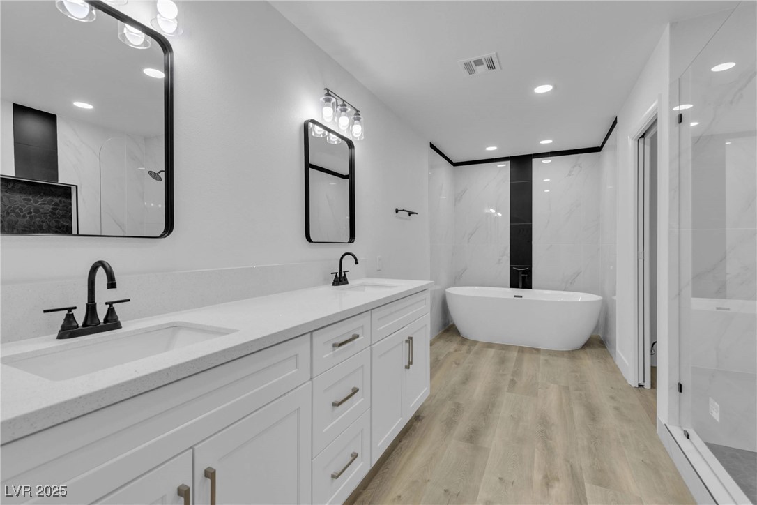 2108 Plaza Del Dios Property Photo 10