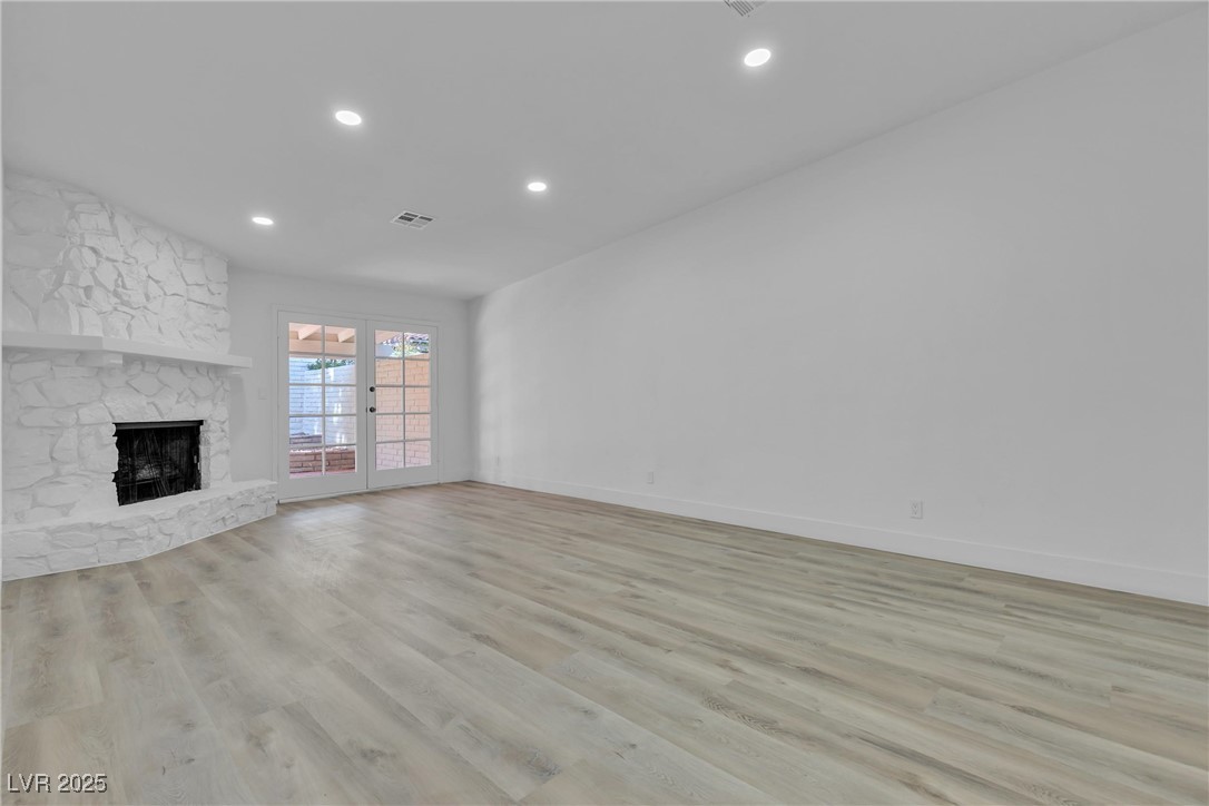 2108 Plaza Del Dios Property Photo 19