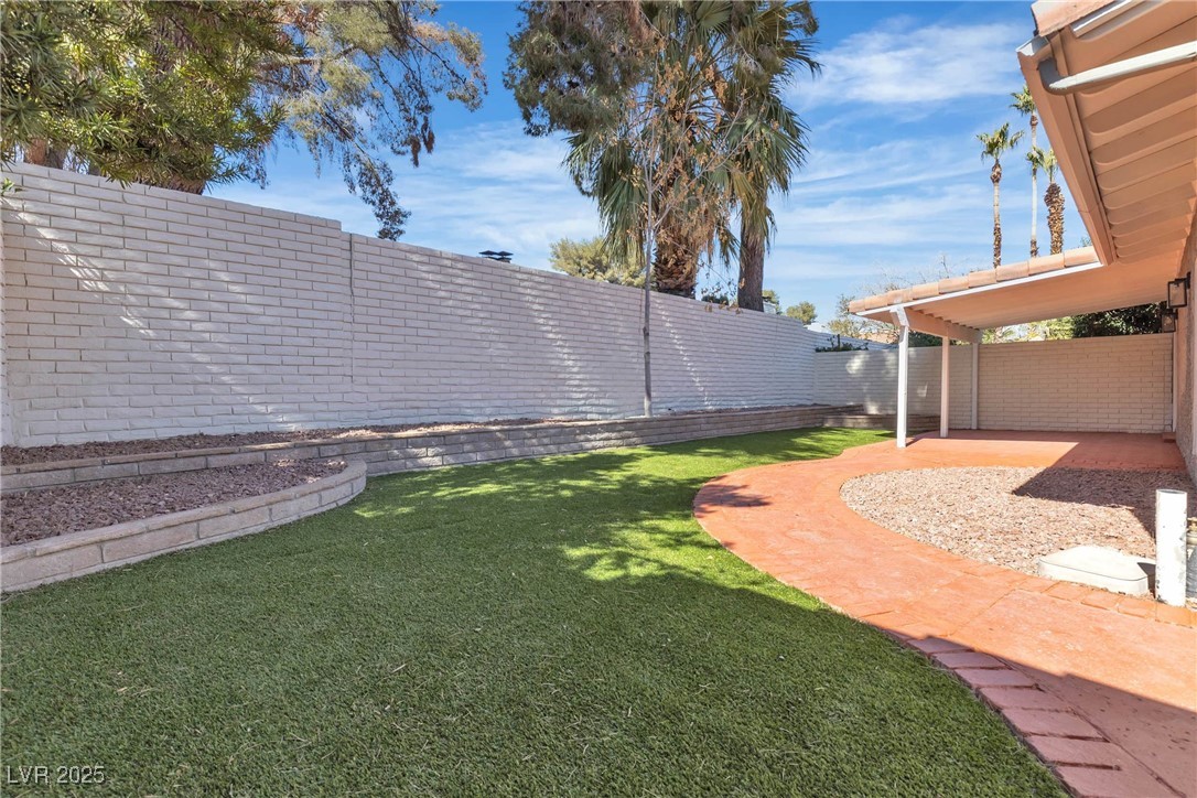 2108 Plaza Del Dios Property Photo 33
