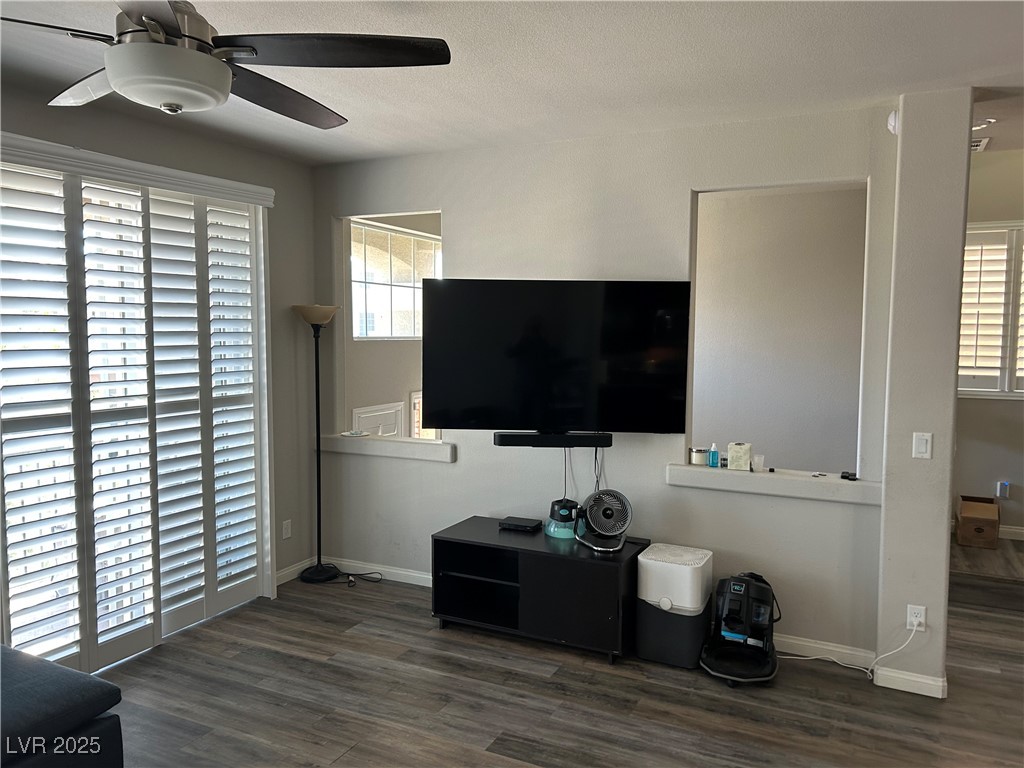 8113 Mineola Palms Street Property Photo 14