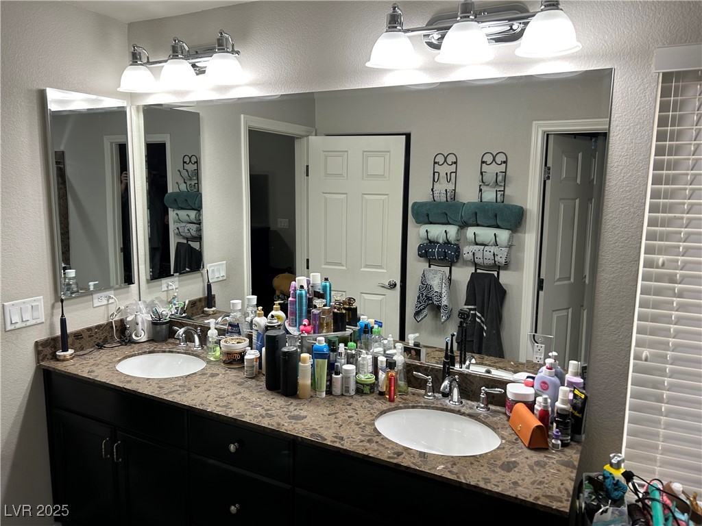 8113 Mineola Palms Street Property Photo 23