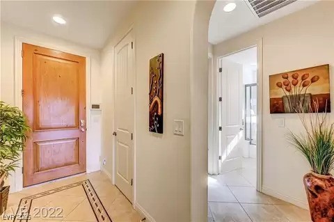 7 Avenza Drive Property Photo 8