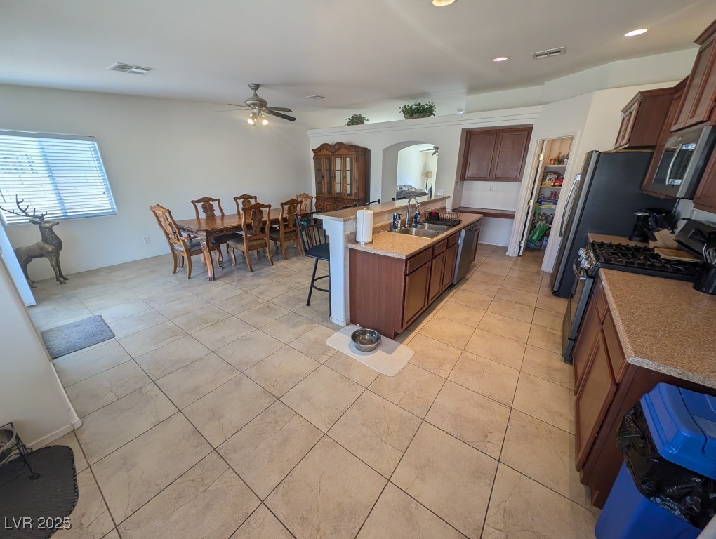 8018 Rushmore Avenue Property Photo 8