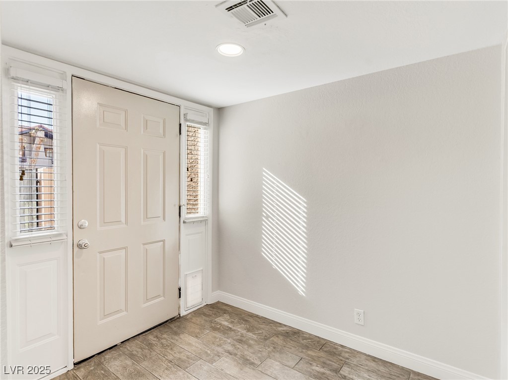 4036 Nook Way Property Photo 3
