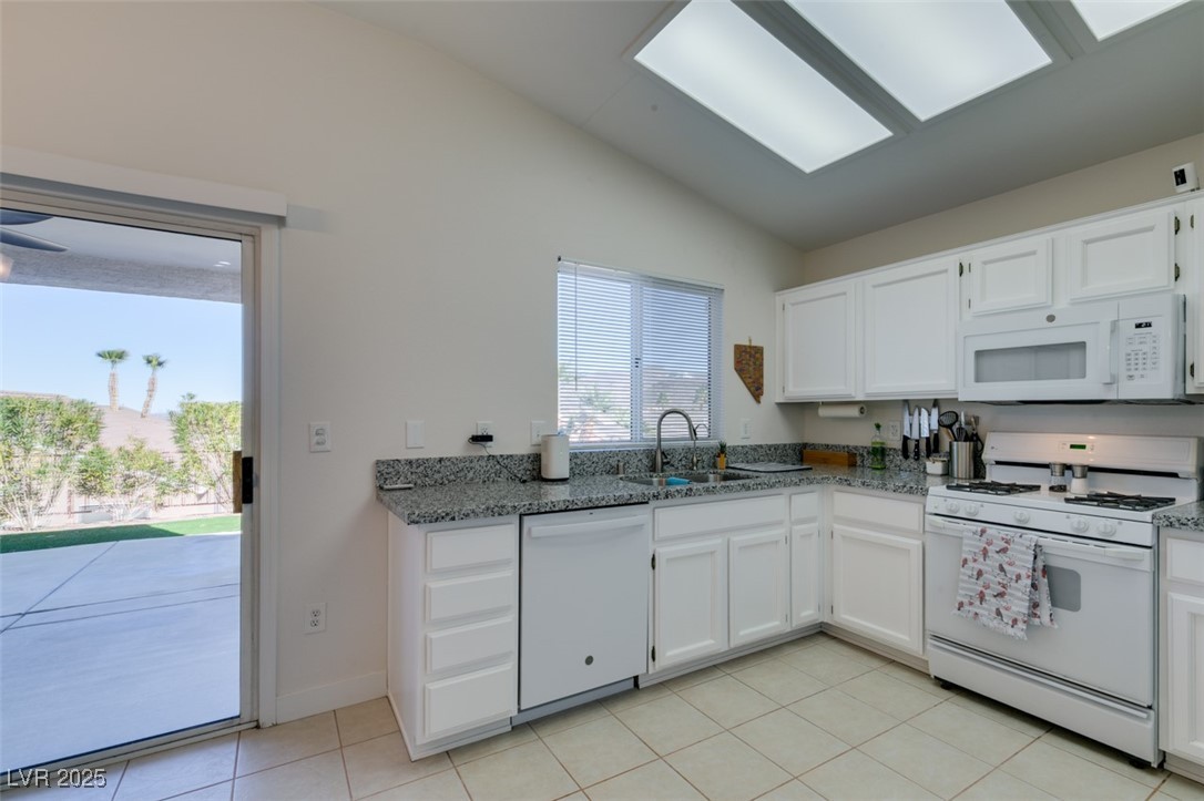 486 Dart Brook Place Property Photo 6