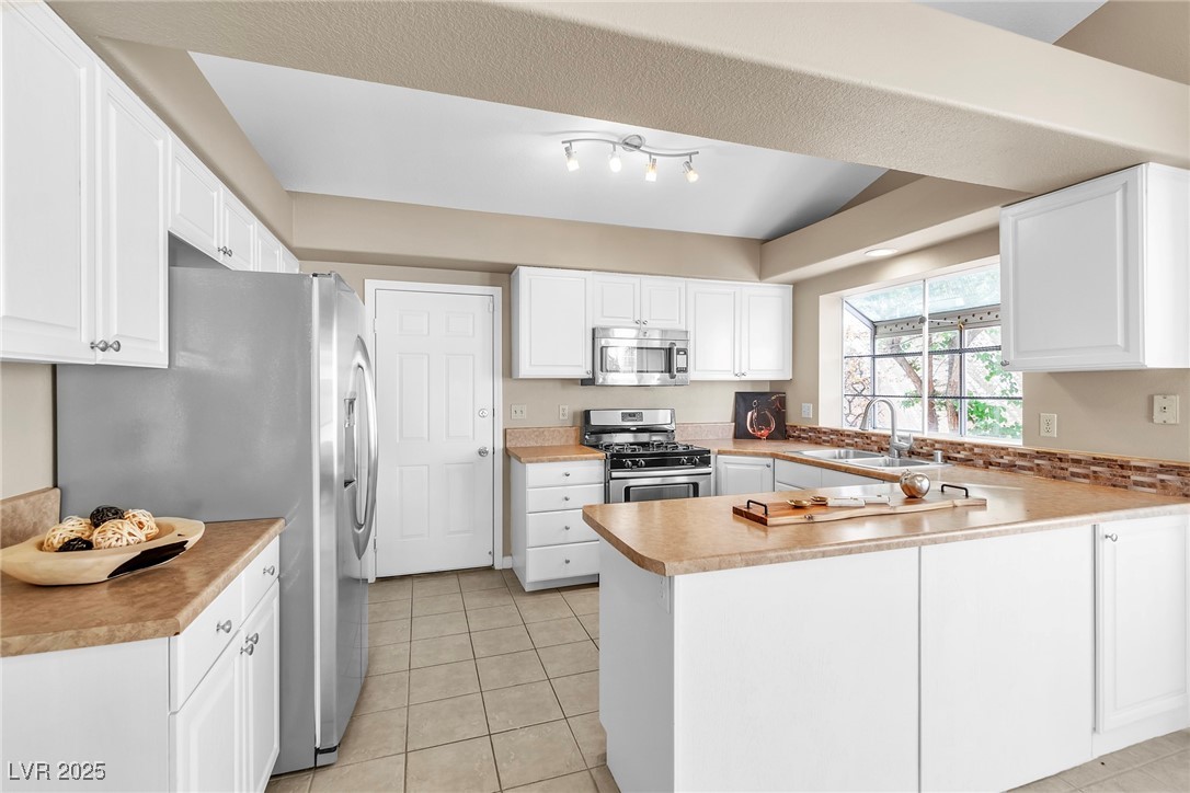 7624 Desert Delta Drive Property Photo 16