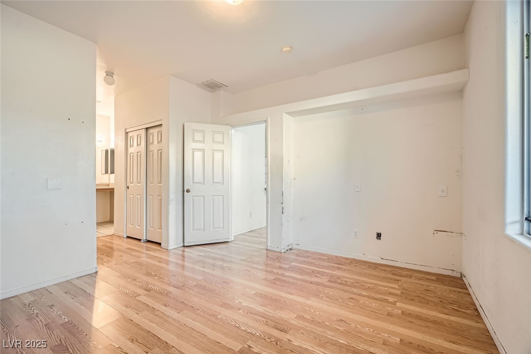 7728 White Flower Court Property Photo 14