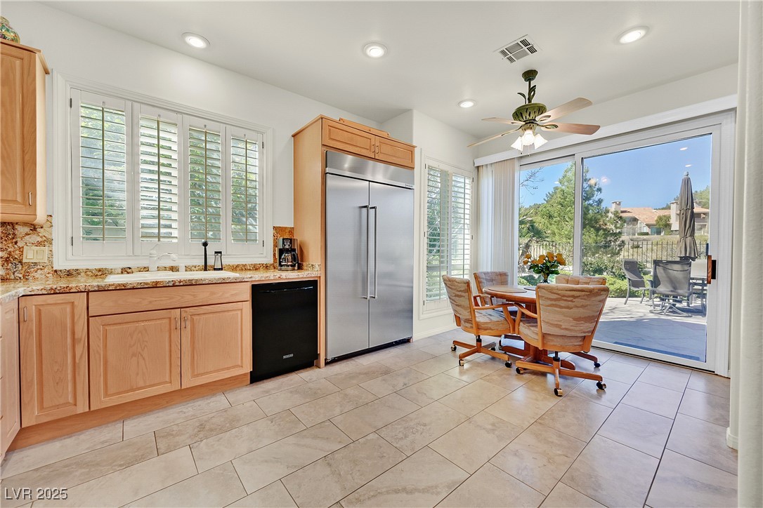 8460 Carmel Ridge Court Property Photo 7