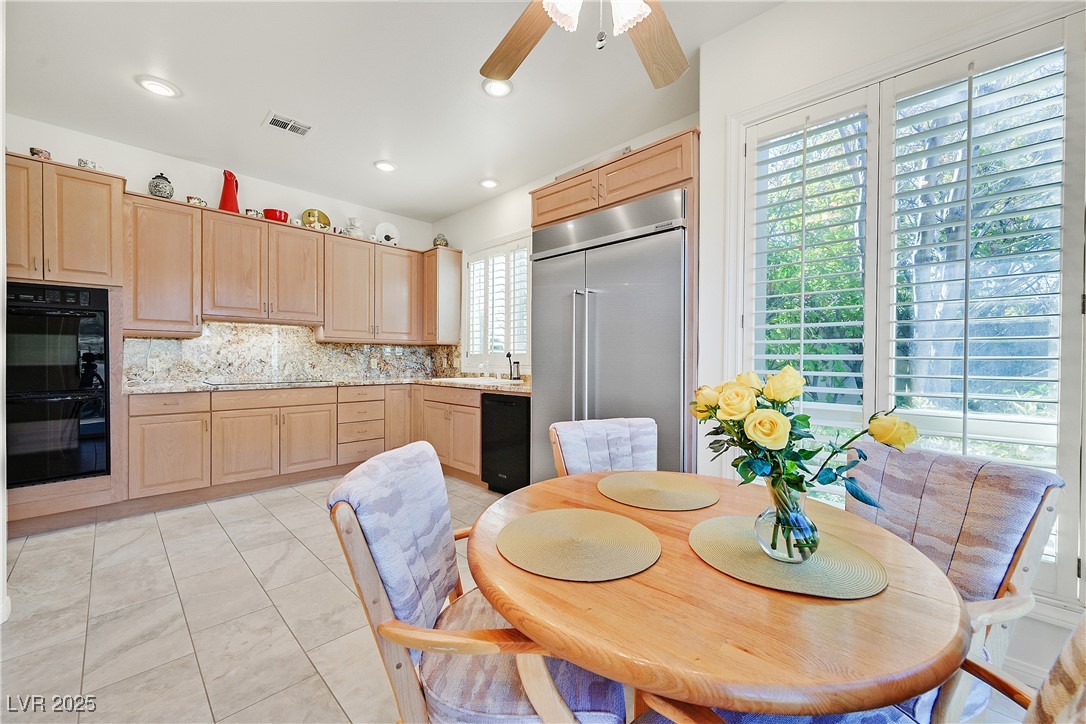8460 Carmel Ridge Court Property Photo 9
