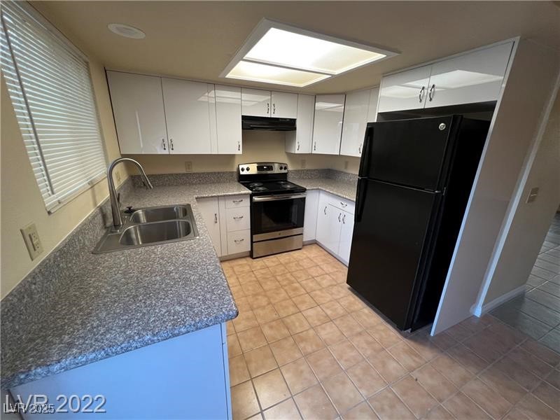 2112 Sun Avenue H Property Photo 2