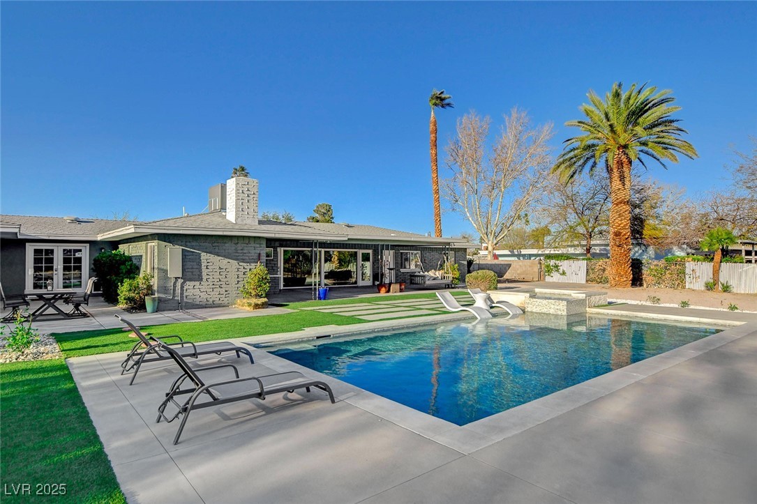 2711 Ashby Avenue Property Photo 1