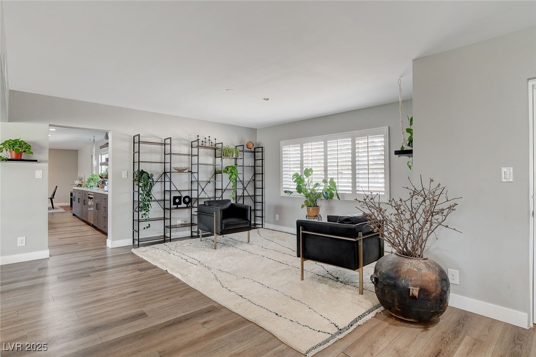 2711 Ashby Avenue Property Photo 14