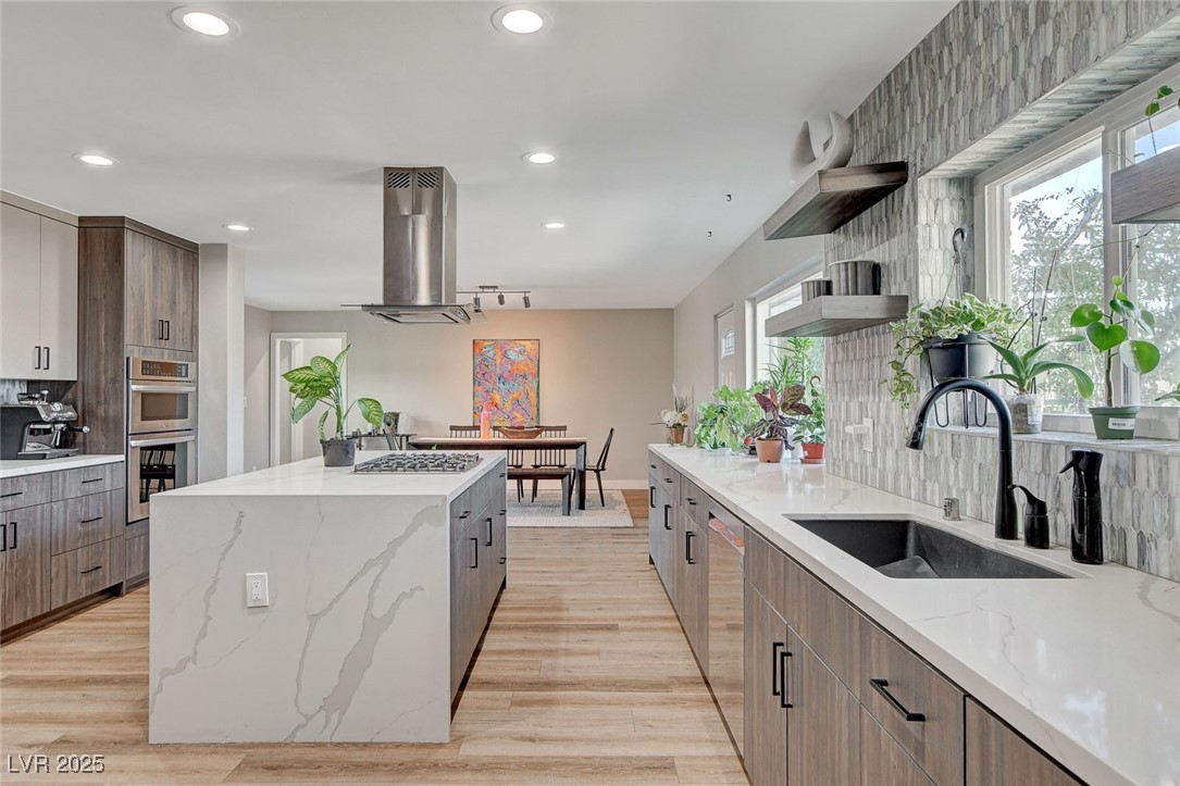 2711 Ashby Avenue Property Photo 17