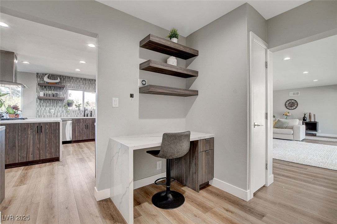 2711 Ashby Avenue Property Photo 23