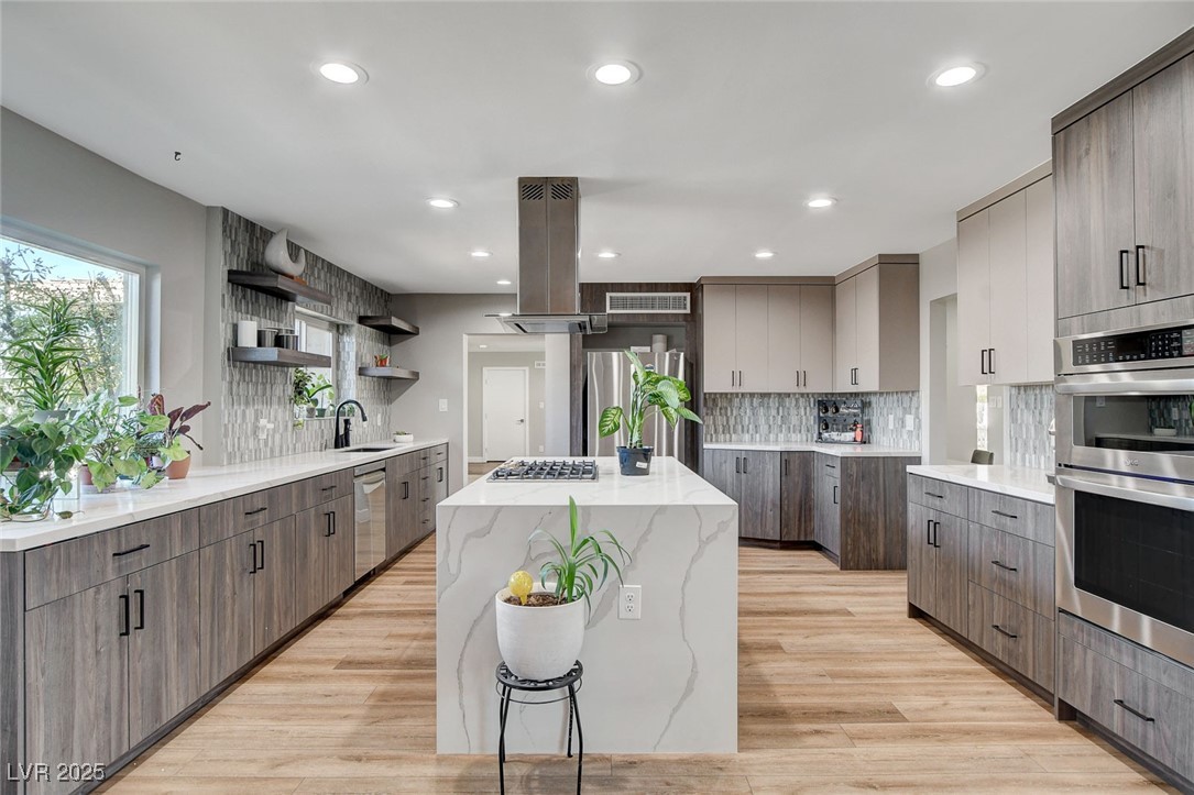 2711 Ashby Avenue Property Photo 39