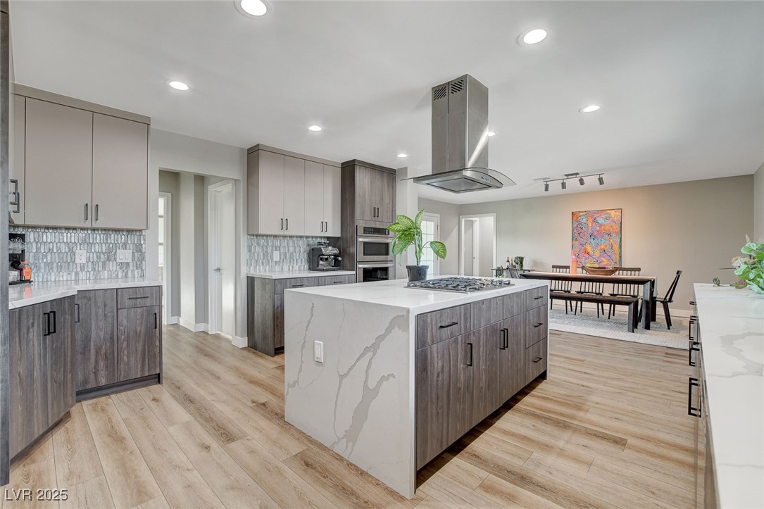 2711 Ashby Avenue Property Photo 40