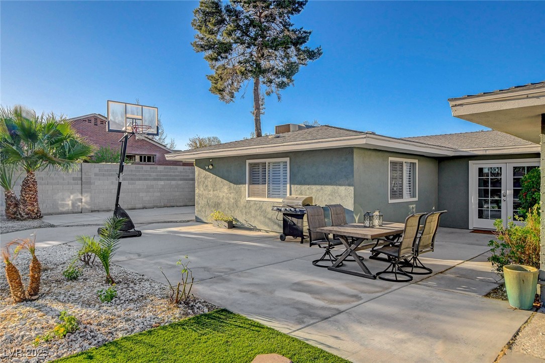 2711 Ashby Avenue Property Photo 53