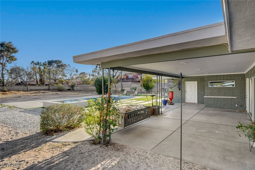 2711 Ashby Avenue Property Photo 63