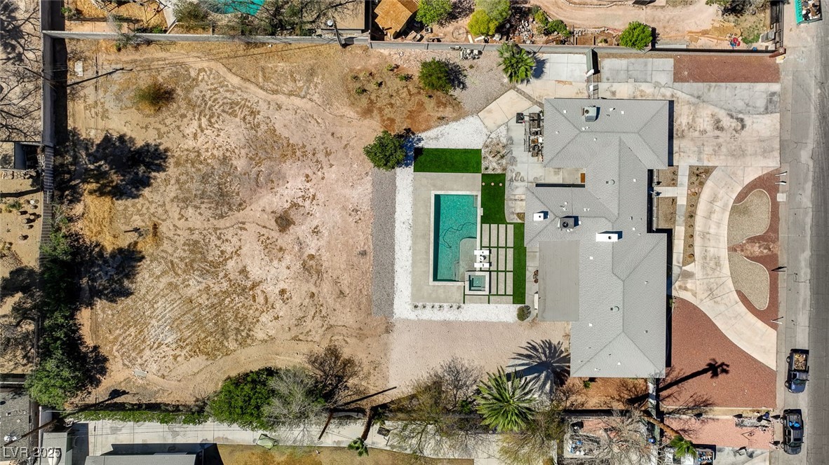 2711 Ashby Avenue Property Photo 70