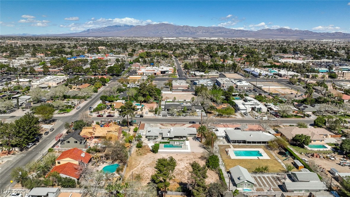 2711 Ashby Avenue Property Photo 81