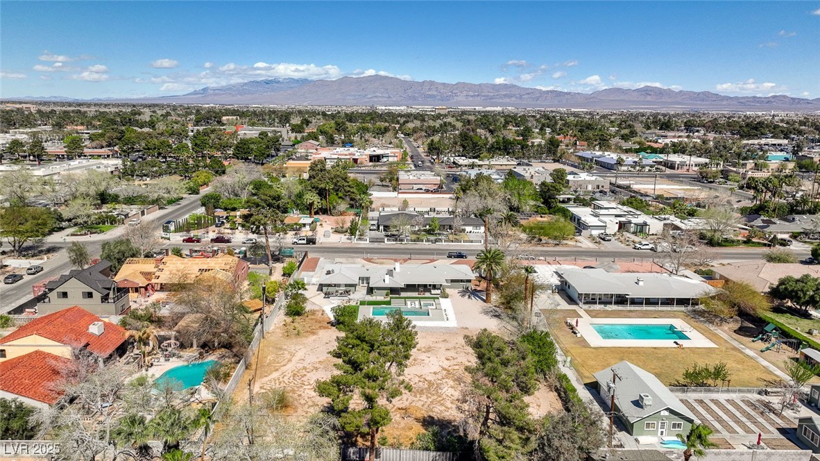 2711 Ashby Avenue Property Photo 82